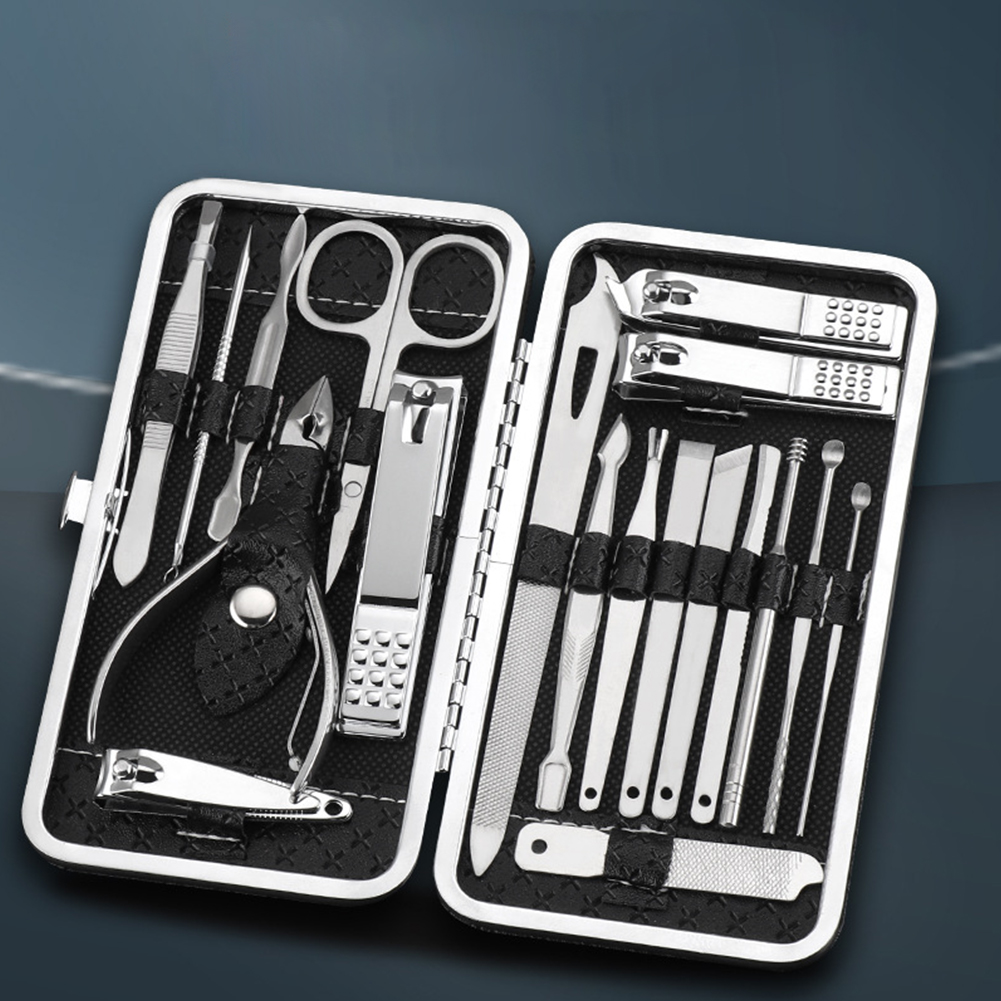 19-delige nagelknipperset van  - Mens Grooming Kit Case recensie en prijs